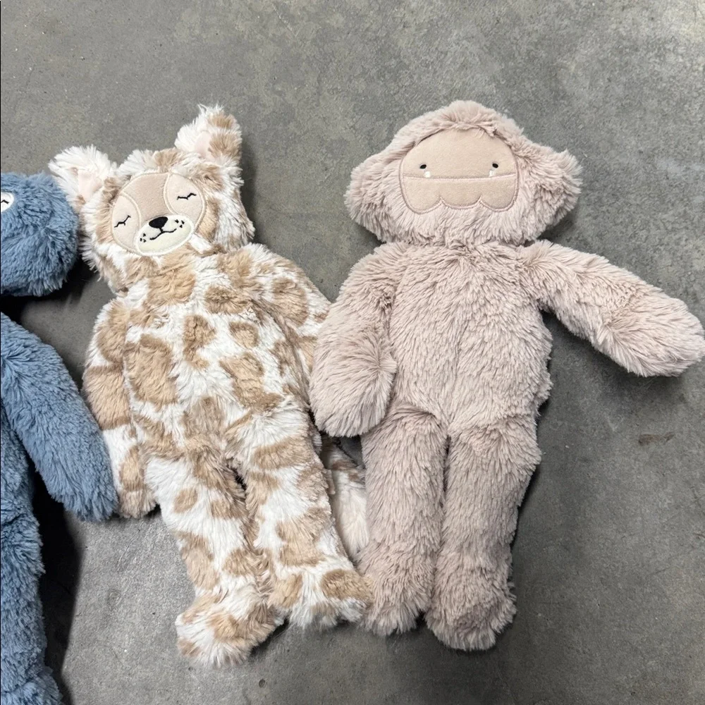 Lot of 4 slumberkin stuffies